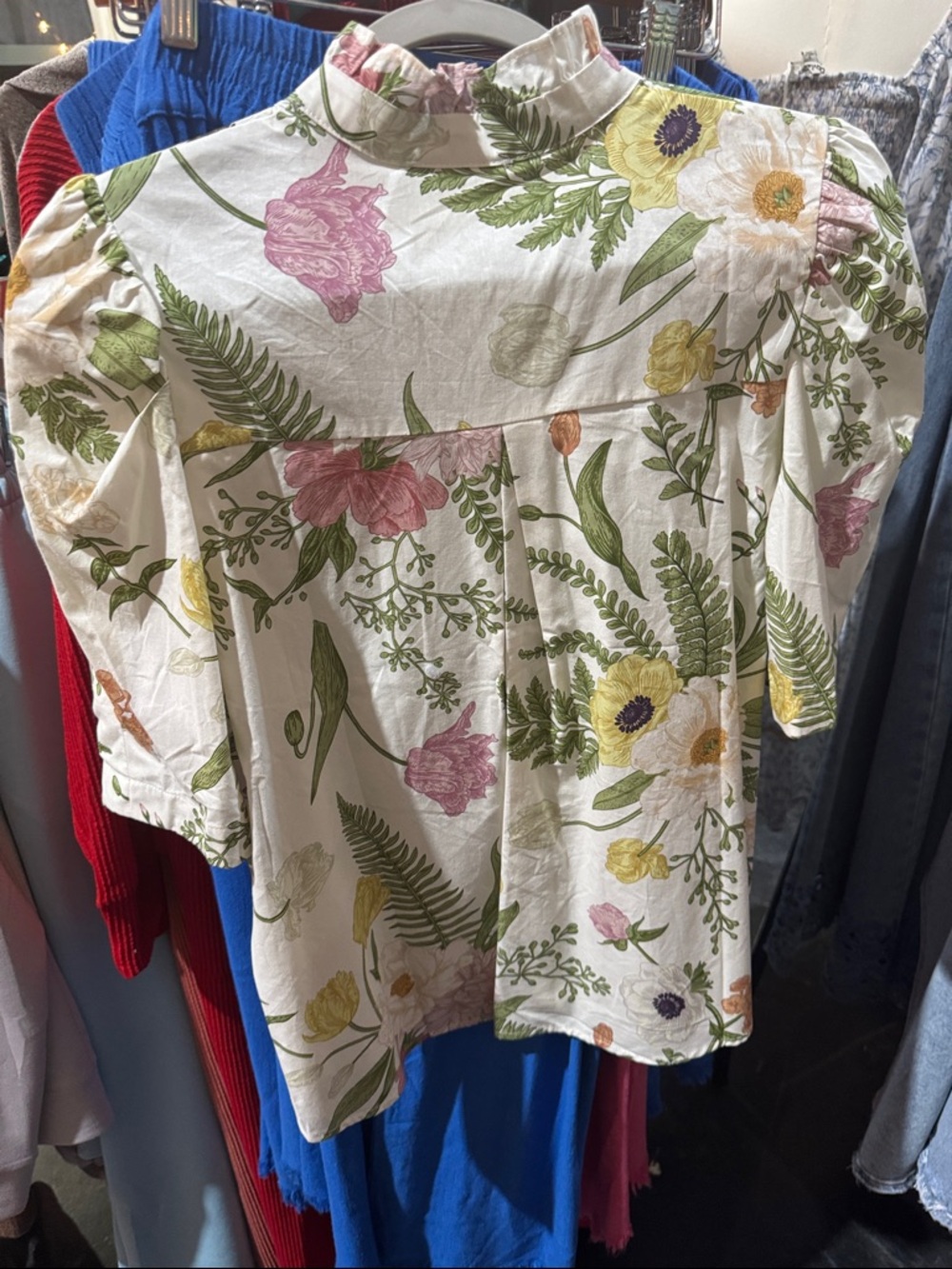 entro Cream Floral Button-Up Top with Green Leaf Print - Picture 5 of 5